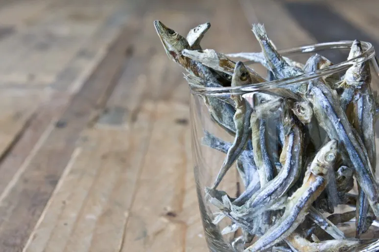 IMG_1650 ikan bilis (aka anchovies, dried)